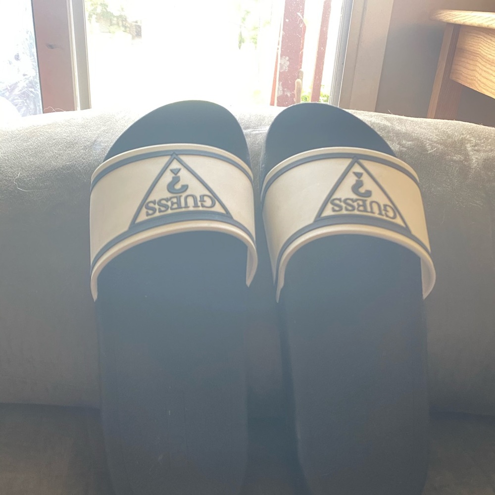Guess slide sandals - Picture 2 of 2